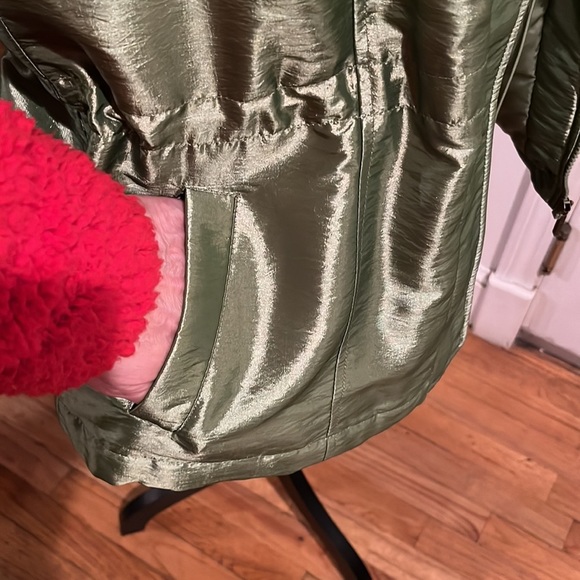 Coldwater Creek size medium lime green vest zipper & snaps front with pockets - Picture 7 of 13